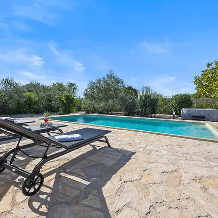 Luxurious Home In Jadrija *