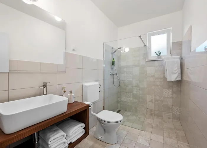 Stunning In * יאדריה