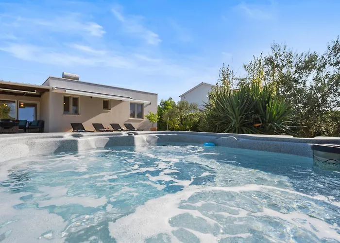 Stunning In 야드리야